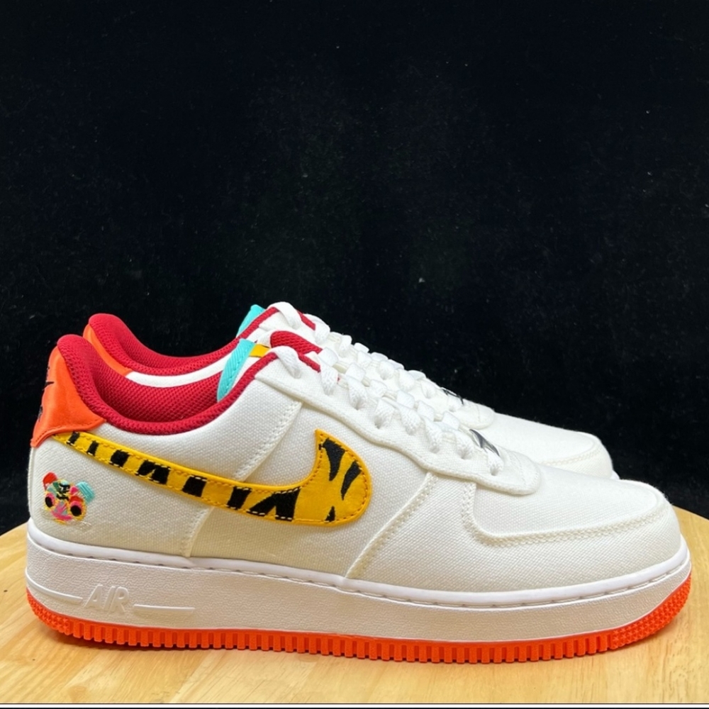 Air Force 1's  ORANGE & WHITE yellow n black